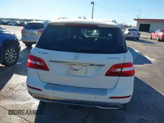 2013 Mercedes-Benz M 350 with VIN 4JGDA2EB5DA143493, listed as a IAAI auction lot 41290758 with 181,787 mi miles and . Bid and sale history available at DreamBid. Image 16.
