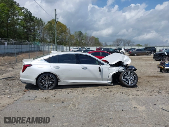 2025 Cadillac CT5 Premium Luxury z VIN 1G6DN5RW3S0106486, wystawiony jako IAAI lot #41960349 z przebiegiem 7 874 mil mil oraz . Historia ofert i sprzedaży dostępna na DreamBid. Obrazek 13.