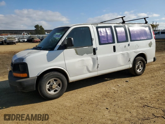 2004 Chevrolet Express Cargo Van with VIN 1GCFG15X841140041, listed as a Copart auction lot 41651635 with 171,503 mi miles and Salvage Title. Bid and sale history available at carsss.com. Image 1.