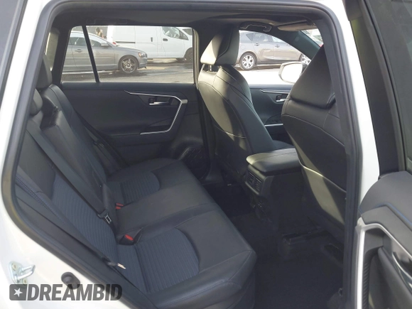 2024 Toyota RAV4 Hybrid XSE with VIN 2T3E6RFVXRW062963, listed as a IAAI auction lot 41400670 with 5,568 mi miles. Bid and sale history available at carsss.com. Image 8.