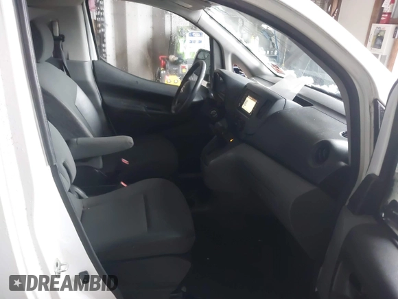 2017 Nissan NV200 S z VIN 3N6CM0KNXHK718750, wystawiony jako IAAI lot #40924549 z przebiegiem 182 586 mil mil oraz . Historia ofert i sprzedaży dostępna na DreamBid. Obrazek 5.