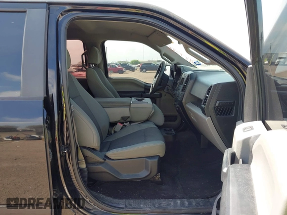 2016 Ford F-150 XL with VIN 1FTEW1CP0GKF64555, listed as a IAAI auction lot 41878823 with 160,436 mi miles and . Bid and sale history available at carsss.com. Image 5.