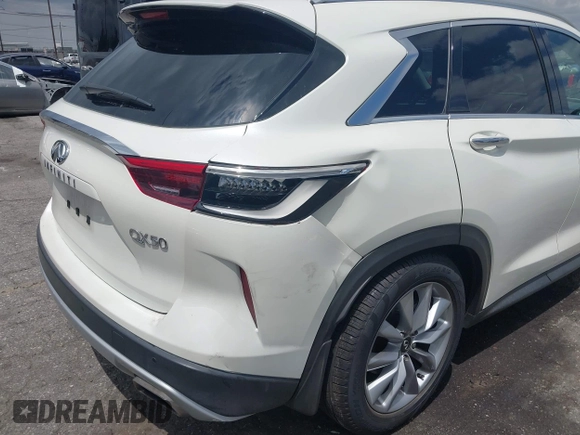 2020 Infiniti QX50 Luxe с VIN 3PCAJ5M12LF100527, выставлен на аукционе IAAI как лот 42231641 с пробегом 53 859 миль миль и . История ставок и продаж доступна на DreamBid. Изображение 17.