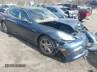 2012 Porsche Panamera S Hybrid z VIN WP0AD2A73CL045338, wystawiony jako IAAI lot #42038242 z przebiegiem 112 131 mil mil oraz . Historia ofert i sprzedaży dostępna na DreamBid. Obrazek 1.