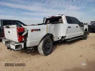 2023 Ford F-250 XL z VIN 1FT8W2BT6PED16102, wystawiony jako Copart lot #61067785 z przebiegiem 15 111 mil mil oraz Nie do naprawy • Non repairable. Historia ofert i sprzedaży dostępna na DreamBid. Obrazek 3.
