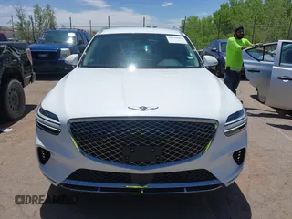2025 Genesis GV70 2.5T z VIN 5NMMADTB0SH034672, wystawiony jako IAAI lot #42259585 z przebiegiem 4 380 mil mil oraz . Historia ofert i sprzedaży dostępna na DreamBid. Obrazek 13.