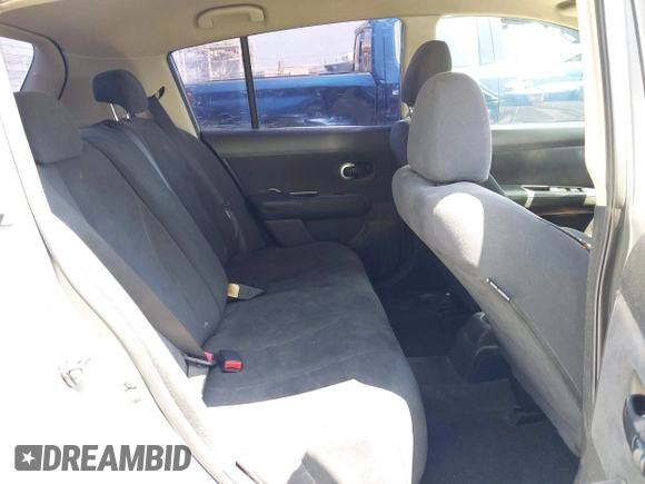 2009 Nissan Versa S с VIN 3N1BC13E99L453758, выставлен на аукционе IAAI как лот 42343658 с пробегом 218 825 миль миль и . История ставок и продаж доступна на DreamBid. Изображение 8.