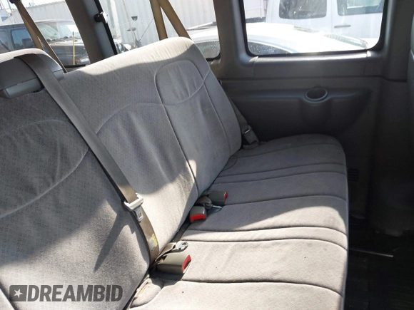 2006 Chevrolet Express Passenger with VIN 1GAHG39U861269171, listed as a IAAI auction lot 42057339 with 83,576 mi miles and . Bid and sale history available at DreamBid. Image 8.