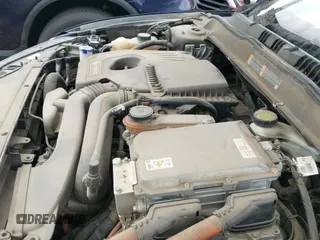 2016 Ford Fusion SE Hybrid with VIN 3FA6P0LU3GR127202, listed as a IAAI auction lot 43061240 with 196,916 mi miles and . Bid and sale history available at DreamBid. Image 18.