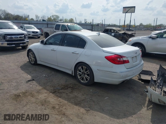 2014 Hyundai Genesis 3.8L z VIN KMHGC4DD4EU265736, wystawiony jako IAAI lot #41893568 z przebiegiem 186 905 mil mil oraz . Historia ofert i sprzedaży dostępna na DreamBid. Obrazek 3.