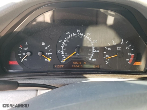 1999 Mercedes-Benz CLK-Class with VIN WDBLJ65G9XF065356, listed as a Copart auction lot 73586424 with 228,410 mi miles and Salvage Title. Bid and sale history available at carsss.com. Image 9.