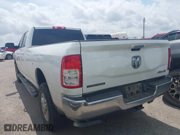2019 Ram 2500 Big Horn with VIN 3C6UR5JJ6KG598077, listed as a IAAI auction lot 41852866 with 139,291 mi miles. Bid and sale history available at carsss.com. Image 3.
