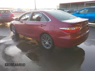 2017 Toyota Camry XLE z VIN 4T1BF1FKXHU644451, wystawiony jako IAAI lot #41187108 z przebiegiem 75 501 mil mil oraz . Historia ofert i sprzedaży dostępna na DreamBid. Obrazek 3.