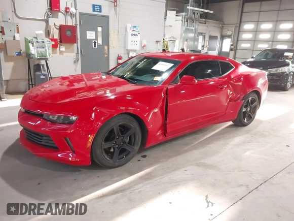 2018 Chevrolet Camaro 1LT z VIN 1G1FB1RS1J0110368, wystawiony jako IAAI lot #41972917 z przebiegiem 104 105 mil mil oraz . Historia ofert i sprzedaży dostępna na DreamBid. Obrazek 17.