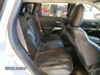 2018 Jeep Cherokee Trailhawk z VIN 1C4PJMBX7JD525385, wystawiony jako Copart lot #46084225 z przebiegiem 75 259 mil mil oraz Szkoda całkowita • Salvage title. Historia ofert i sprzedaży dostępna na DreamBid. Obrazek 11.