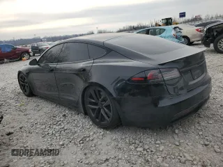 2022 Tesla Model S z VIN 5YJSA1E58NF479552, wystawiony jako Copart lot #48290275 z przebiegiem 78 931 mil mil oraz Szkoda całkowita • Salvage title. Historia ofert i sprzedaży dostępna na DreamBid. Obrazek 2.