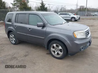 2015 Honda Pilot EX-L with VIN 5FNYF4H57FB035864, listed as a IAAI auction lot 41786445 with 139,787 mi miles and . Bid and sale history available at carsss.com. Image 1.