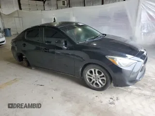 2016 Scion iA z VIN 3MYDLBZV3GY126714, wystawiony jako Copart lot #53955955 z przebiegiem 79 349 mil mil oraz Szkoda całkowita • Salvage title. Historia ofert i sprzedaży dostępna na DreamBid. Obrazek 4.