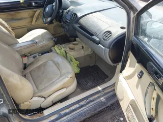 2001 Volkswagen Beetle GLS with VIN 3VWCP21CX1M423404, listed as a IAAI auction lot 42474548 with Not provided miles and . Bid and sale history available at DreamBid. Image 5.