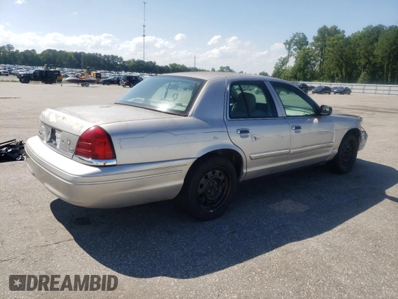2010 Ford Police Interceptor с VIN 2FABP7BV0AX117253, выставлен на аукционе Copart как лот 61716795 с пробегом 221 436 миль миль и Списание • Salvage title. История ставок и продаж доступна на DreamBid. Изображение 3.