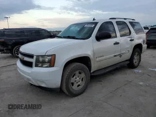 2008 Chevrolet Tahoe LS z VIN 1GNFC13CX8R201061, wystawiony jako Copart lot #55042865 z przebiegiem 165 407 mil mil oraz Szkoda całkowita • Salvage title. Historia ofert i sprzedaży dostępna na DreamBid. Obrazek 1.