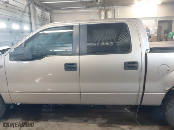 2013 Ford F-150 XL with VIN 1FTEW1CM8DKF66846, listed as a IAAI auction lot 41636606 with 129,161 mi miles. Bid and sale history available at carsss.com. Image 15.