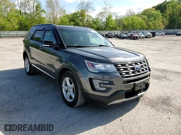 2017 Ford Explorer XLT z VIN 1FM5K8DH5HGA74253, wystawiony jako Copart lot #56300505 z przebiegiem 97 784 mil mil oraz Szkoda całkowita • Salvage title. Historia ofert i sprzedaży dostępna na DreamBid. Obrazek 14.