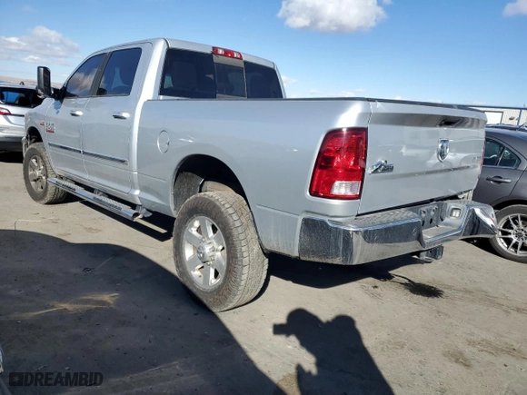 2015 Ram 2500 Big Horn with VIN 3C6UR5DJ4FG501301, listed as a Copart auction lot 89166565 with 222,299 mi miles and Salvage Title. Bid and sale history available at carsss.com. Image 2.