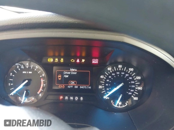 2018 Ford Edge SE z VIN 2FMPK3G90JBC53393, wystawiony jako IAAI lot #42637346 z przebiegiem 64 070 mil mil oraz . Historia ofert i sprzedaży dostępna na DreamBid. Obrazek 7.