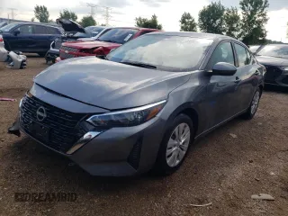 2024 Nissan Sentra S z VIN 3N1AB8BV6RY270880, wystawiony jako Copart lot #65655724 z przebiegiem 19 019 mil mil oraz Szkoda całkowita • Salvage title. Historia ofert i sprzedaży dostępna na DreamBid. Obrazek 1.