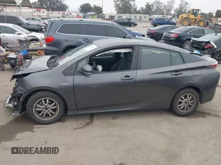 2016 Toyota Prius Two z VIN JTDKBRFU2G3508593, wystawiony jako IAAI lot #42248961 z przebiegiem 54 043 mil mil oraz . Historia ofert i sprzedaży dostępna na DreamBid. Obrazek 15.