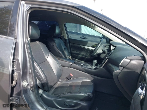 2018 Nissan Maxima SL with VIN 1N4AA6AP7JC402913, listed as a IAAI auction lot 41645150 with 126,956 mi miles. Bid and sale history available at carsss.com. Image 5.