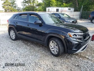 2022 Volkswagen Atlas SE with VIN 1V2HE2CA7NC215769, listed as a Copart auction lot 60394425 with Not provided miles and Salvage title. Bid and sale history available at DreamBid. Image 4.