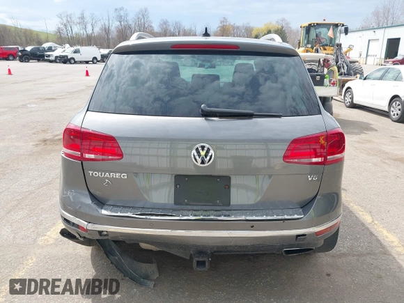 2016 Volkswagen Touareg Sport with VIN WVGEF9BPXGD012206, listed as a IAAI auction lot 42115314 with Not Provided miles and . Bid and sale history available at DreamBid. Image 16.