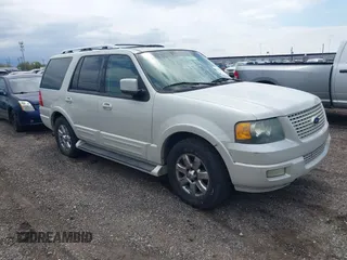 2005 Ford Expedition Limited z VIN 1FMFU20585LA11805, wystawiony jako IAAI lot #42199380 z przebiegiem 204 394 mil mil oraz . Historia ofert i sprzedaży dostępna na DreamBid. Obrazek 1.