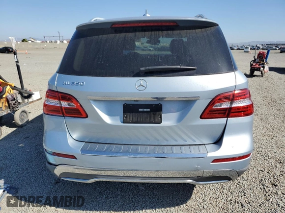 2015 Mercedes-Benz M 350 z VIN 4JGDA5JB3FA595176, wystawiony jako Copart lot #57835265 z przebiegiem 56 366 mil mil oraz Szkoda całkowita • Salvage title. Historia ofert i sprzedaży dostępna na DreamBid. Obrazek 6.