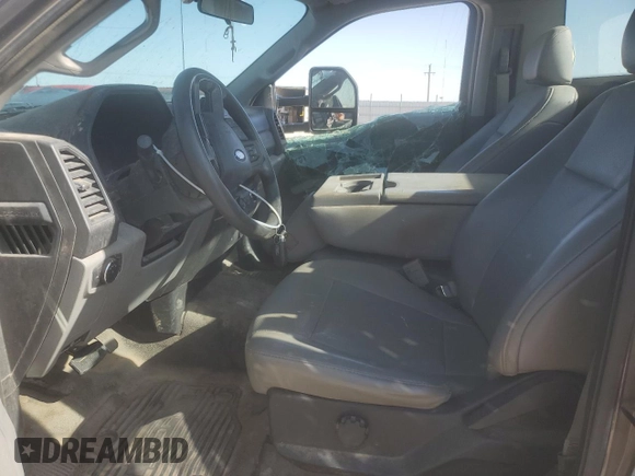 2019 Ford Super Duty F-250 SRW XL with VIN 1FTBF2B63KED10878, listed as a Copart auction lot 52394075 with 61,033 mi miles and Salvage Title. Bid and sale history available at carsss.com. Image 7.