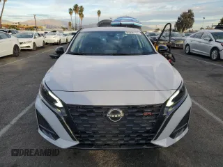 2024 Nissan Altima SR z VIN 1N4BL4CV4RN300404, wystawiony jako Copart lot #81936134 z przebiegiem 13 108 mil mil oraz Szkoda całkowita • Salvage title. Historia ofert i sprzedaży dostępna na DreamBid. Obrazek 5.