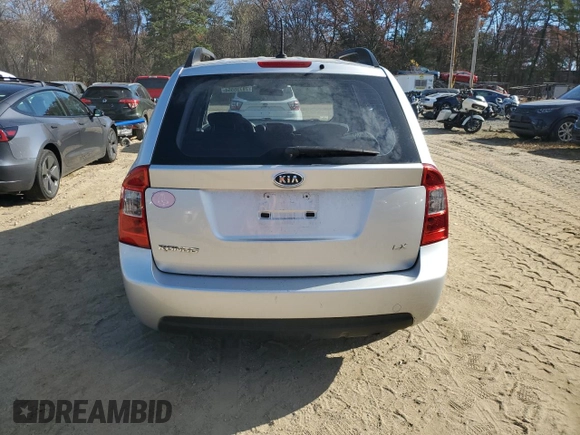2009 Kia Rondo LX Base with VIN KNAFG528497264717, listed as a Copart auction lot 78735554 with 108,924 mi miles and Clean Title. Bid and sale history available at carsss.com. Image 6.