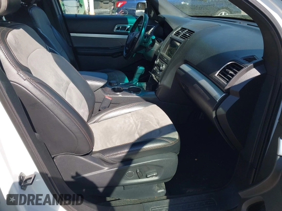 2017 Ford Explorer XLT с VIN 1FM5K8D85HGB48819, выставлен на аукционе IAAI как лот 41892276 с пробегом 132 962 миль миль и . История ставок и продаж доступна на DreamBid. Изображение 5.