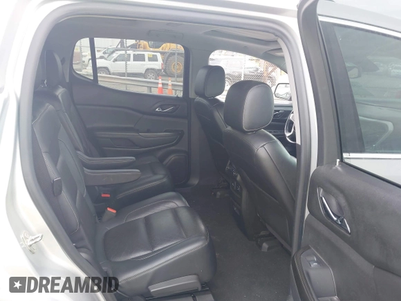2017 GMC Acadia SLT with VIN 1GKKNMLS8HZ184064, listed as a IAAI auction lot 42113172 with 118,769 mi miles. Bid and sale history available at carsss.com. Image 8.