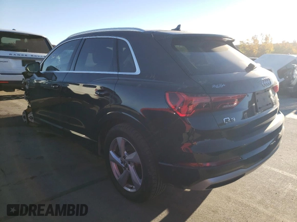 2019 Audi Q3 Premium with VIN WA1AECF32K1076724, listed as a Copart auction lot 63577832 with 32,644 mi miles. Bid and sale history available at carsss.com. Image 3.