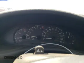 2000 Pontiac Sunfire SE z VIN 1G2JB1249Y7165024, wystawiony jako Copart lot #71418264 z przebiegiem Nie podano mil oraz Szkody całkowita. Historia ofert i sprzedaży dostępna na DreamBid. Obrazek 9.