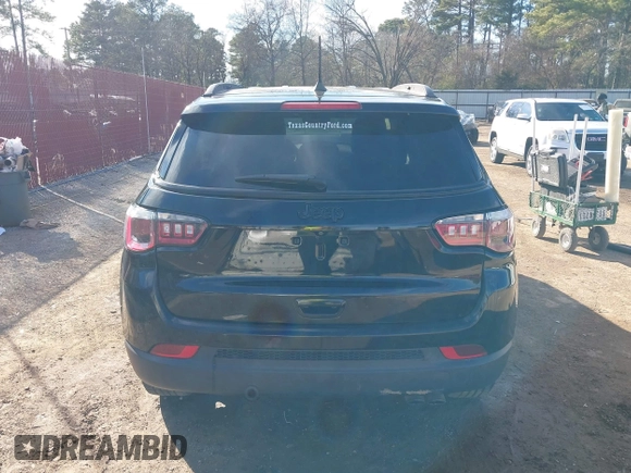 2019 Jeep Compass Altitude z VIN 3C4NJCBB1KT612989, wystawiony jako IAAI lot #41330536 z przebiegiem 145 404 mil mil oraz . Historia ofert i sprzedaży dostępna na DreamBid. Obrazek 16.