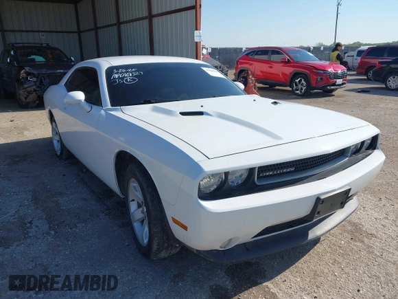 2013 Dodge Challenger SXT z VIN 2C3CDYAG7DH540656, wystawiony jako IAAI lot #41968868 z przebiegiem 110 907 mil mil oraz . Historia ofert i sprzedaży dostępna na DreamBid. Obrazek 1.