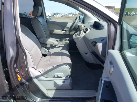 2005 Nissan Quest with VIN 5N1BV28U85N114573, listed as a IAAI auction lot 41841082 with 1 mi miles. Bid and sale history available at carsss.com. Image 5.