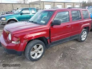 2014 Jeep Patriot Latitude with VIN 1C4NJRFB7ED512936, listed as a IAAI auction lot 41879714 with 155,642 mi miles. Bid and sale history available at carsss.com. Image 17.