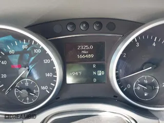 2010 Mercedes-Benz M-Class ML 350 with VIN 4JGBB5GB0AA570448, listed as a IAAI auction lot 41911210 with 166,489 mi miles. Bid and sale history available at carsss.com. Image 7.