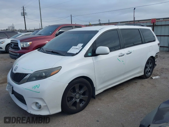 2016 Toyota Sienna SE с VIN 5TDXK3DC1GS714094, выставлен на аукционе IAAI как лот 41528860 с пробегом 140 639 миль миль и . История ставок и продаж доступна на DreamBid. Изображение 18.