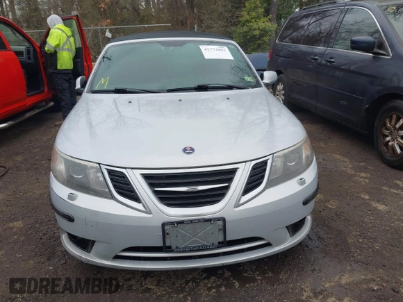 2008 Saab 9-3 with VIN YS3FB79Y586008943, listed as a IAAI auction lot 41772083 with 117,697 mi miles. Bid and sale history available at carsss.com. Image 12.